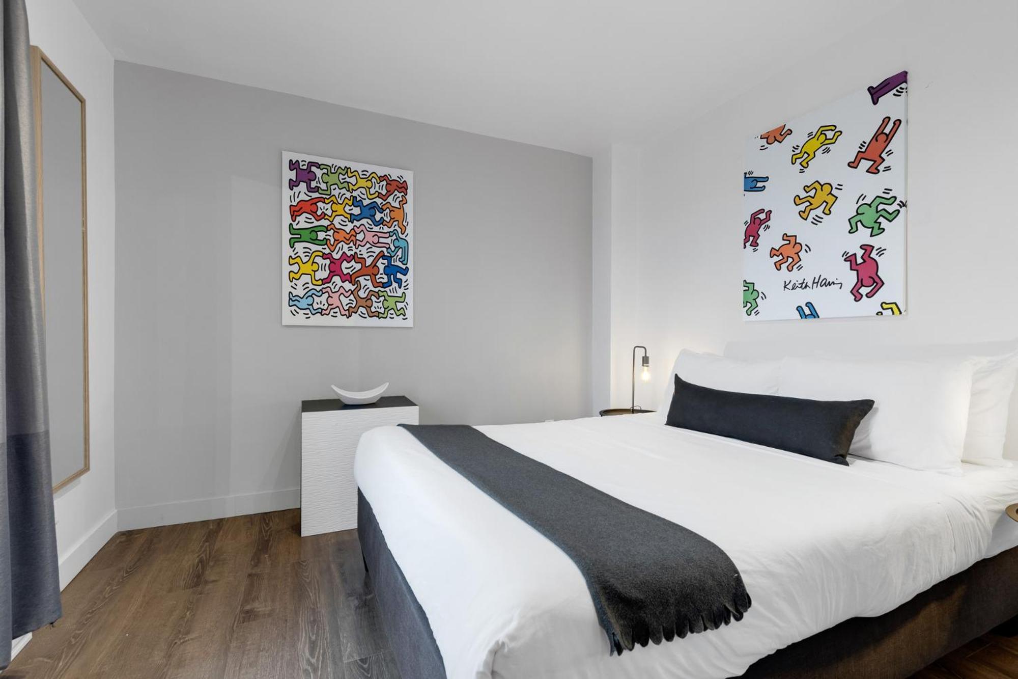Aparthotel Liv Mtl Soho Montréal Esterno foto